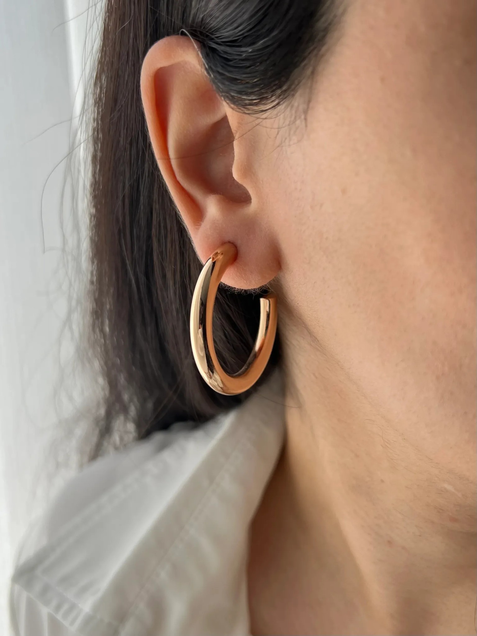گوشواره حلقه ای ساده و شیک با رنگ طلایی درخشان ژوپینگ